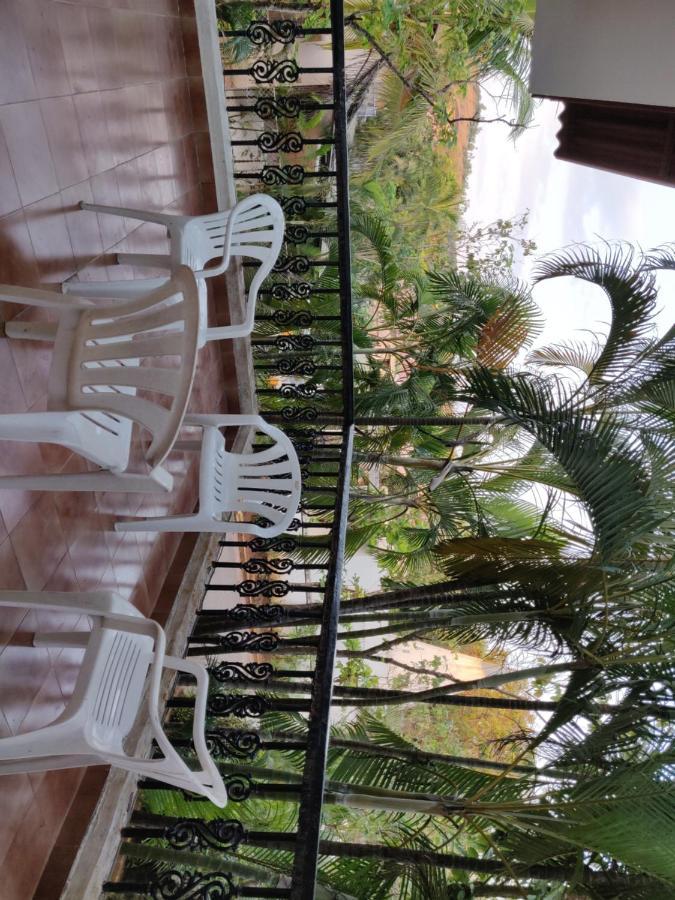 Sunstone Villa Lonavala Luaran gambar