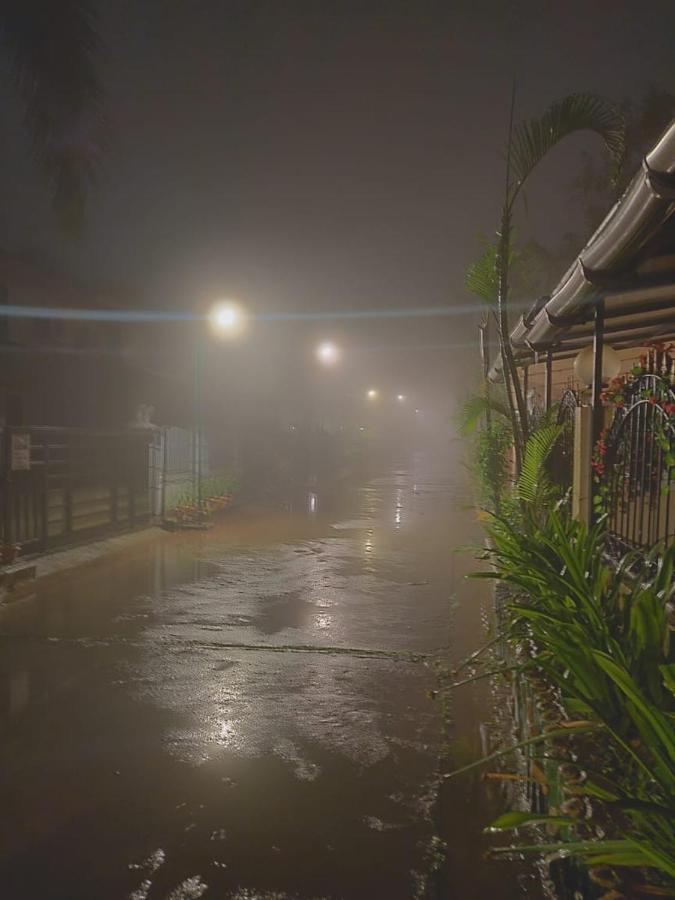 Sunstone Villa Lonavala Luaran gambar
